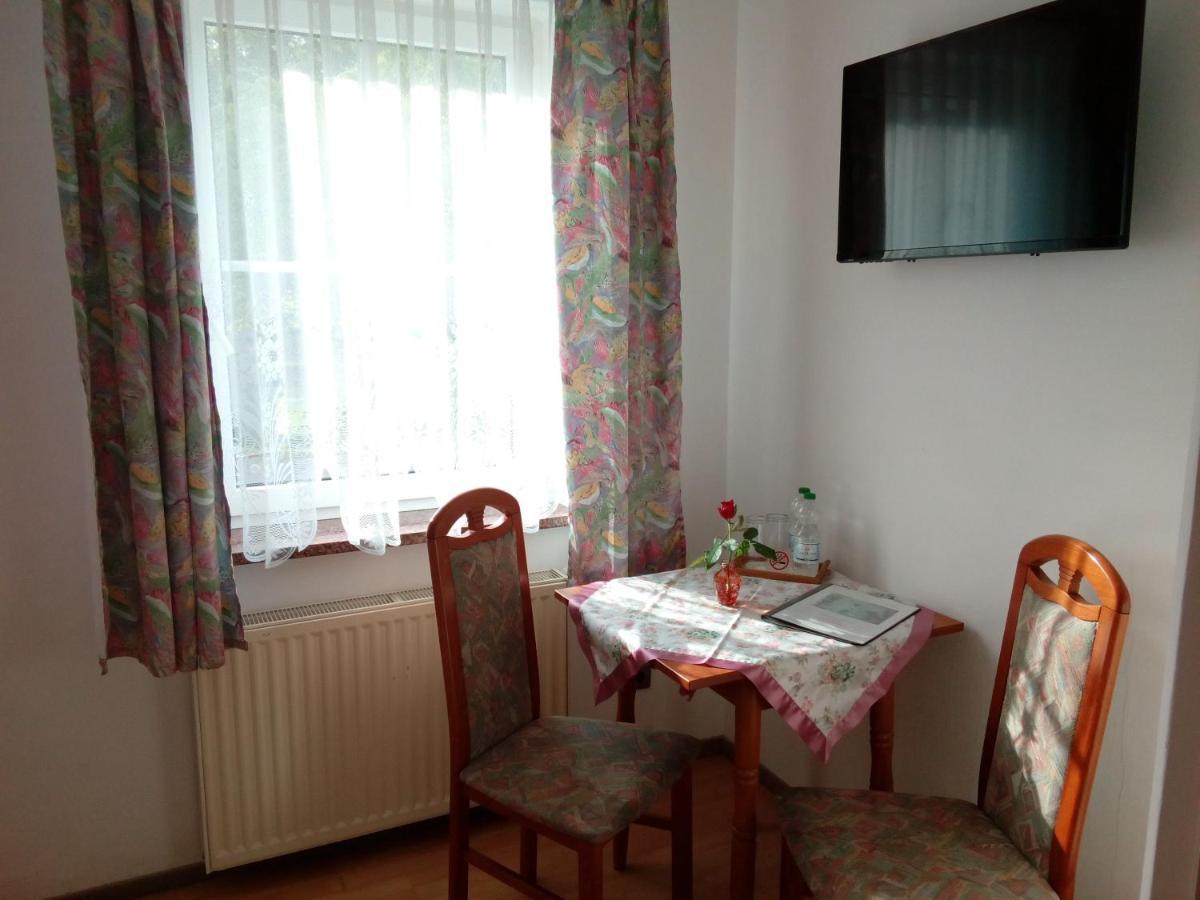 Pension Am Rosental Merseburg Exteriör bild
